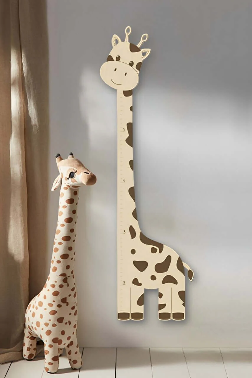 Wooden Giraffe Growth Chart Ruler for Kids - Image 7