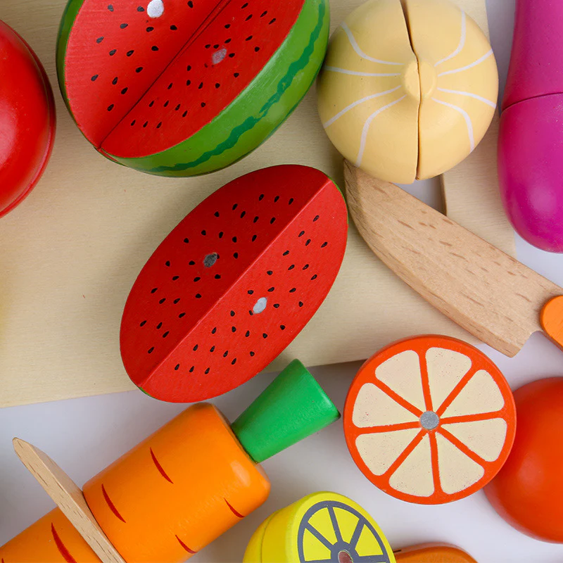Wooden Simulation of Fruit and Vegetables Cutting Fun - Image 2